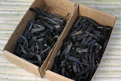 Homemade alder and willow charcoal for gunpowder manufacture